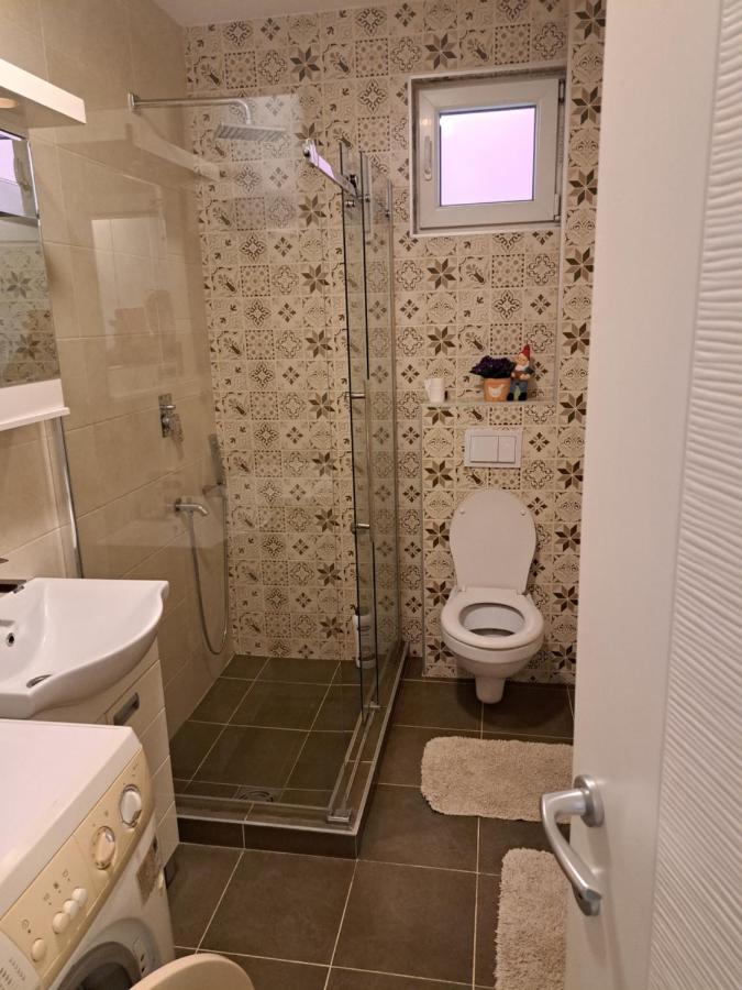 Apartman Sara 2 Belgrad Exterior foto
